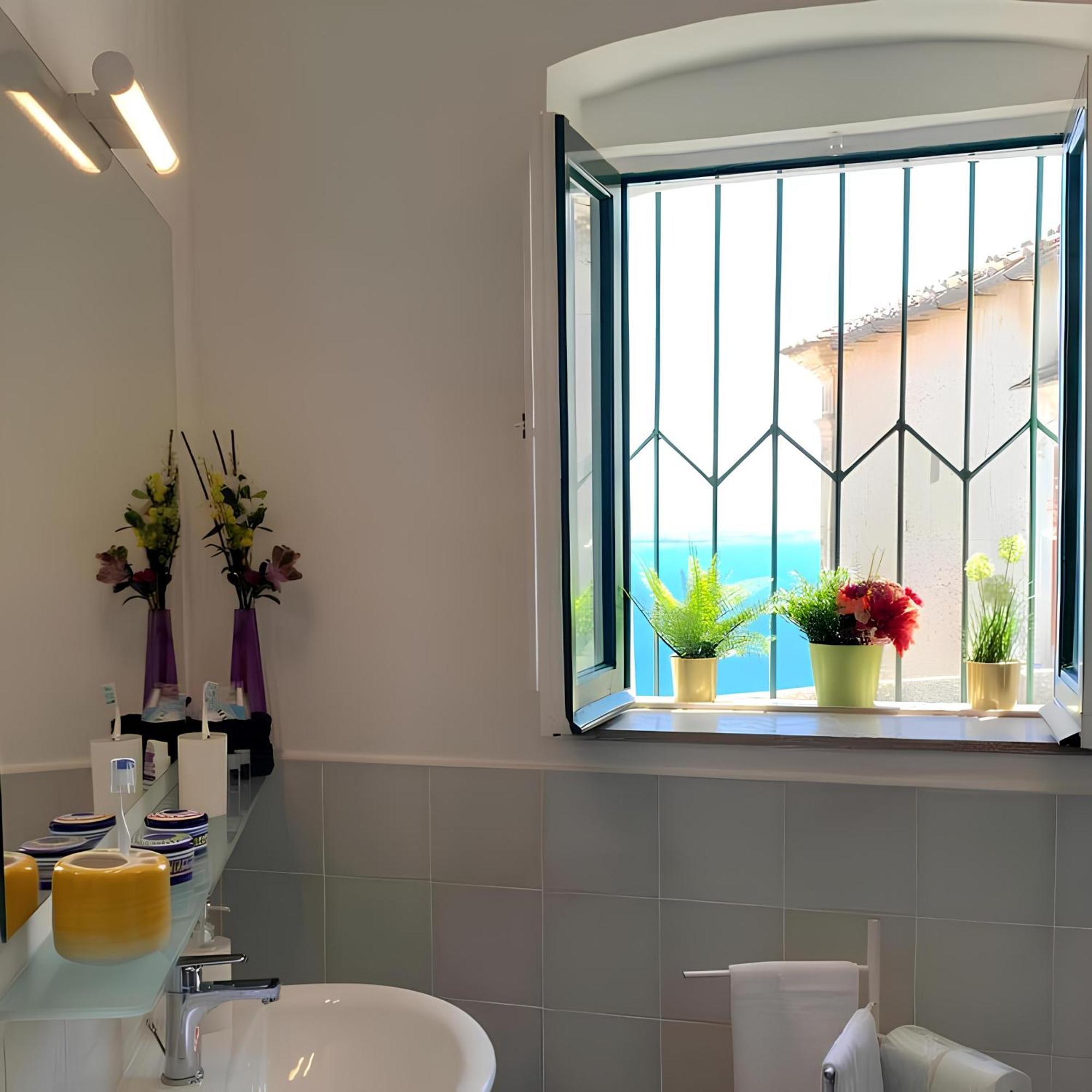 Raito Guest House - Amalfi Coast Vietri Luaran gambar